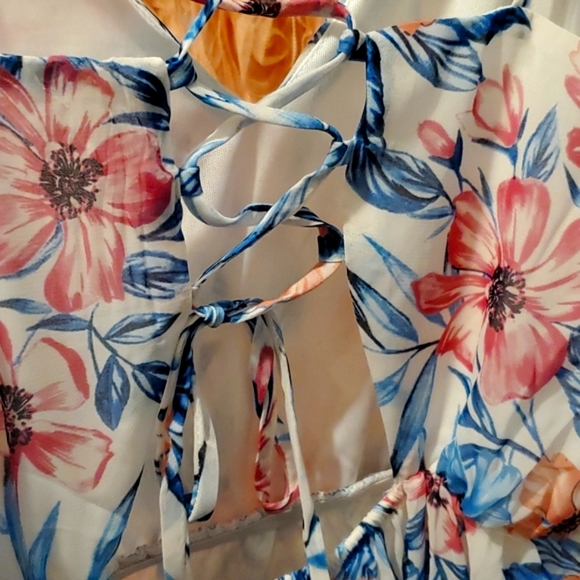 Off White floral print dress - Picture 8 of 8